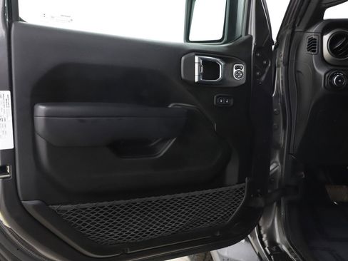 Used 2022 Jeep Wrangler Sport S image 13