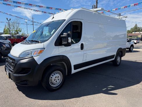 Used 2024 RAM ProMaster 3500 image 3