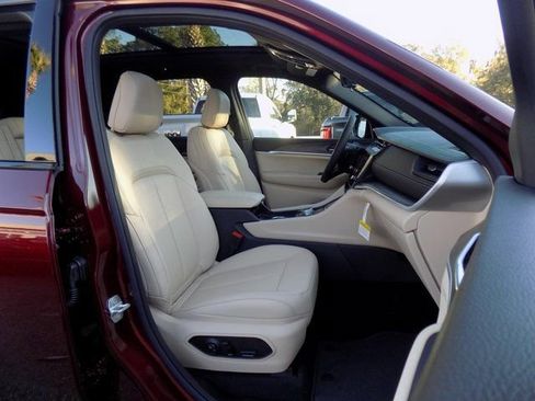 New 2026 Jeep Grand Cherokee Limited w/ Limited Altitude Package RWD image 23