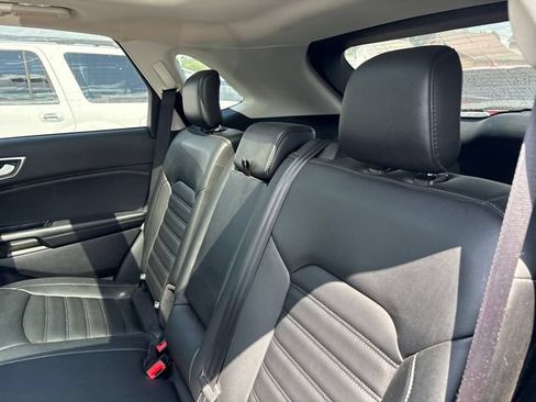 Used 2020 Ford Edge SEL w/ Convenience Package AWD/4WD image 10