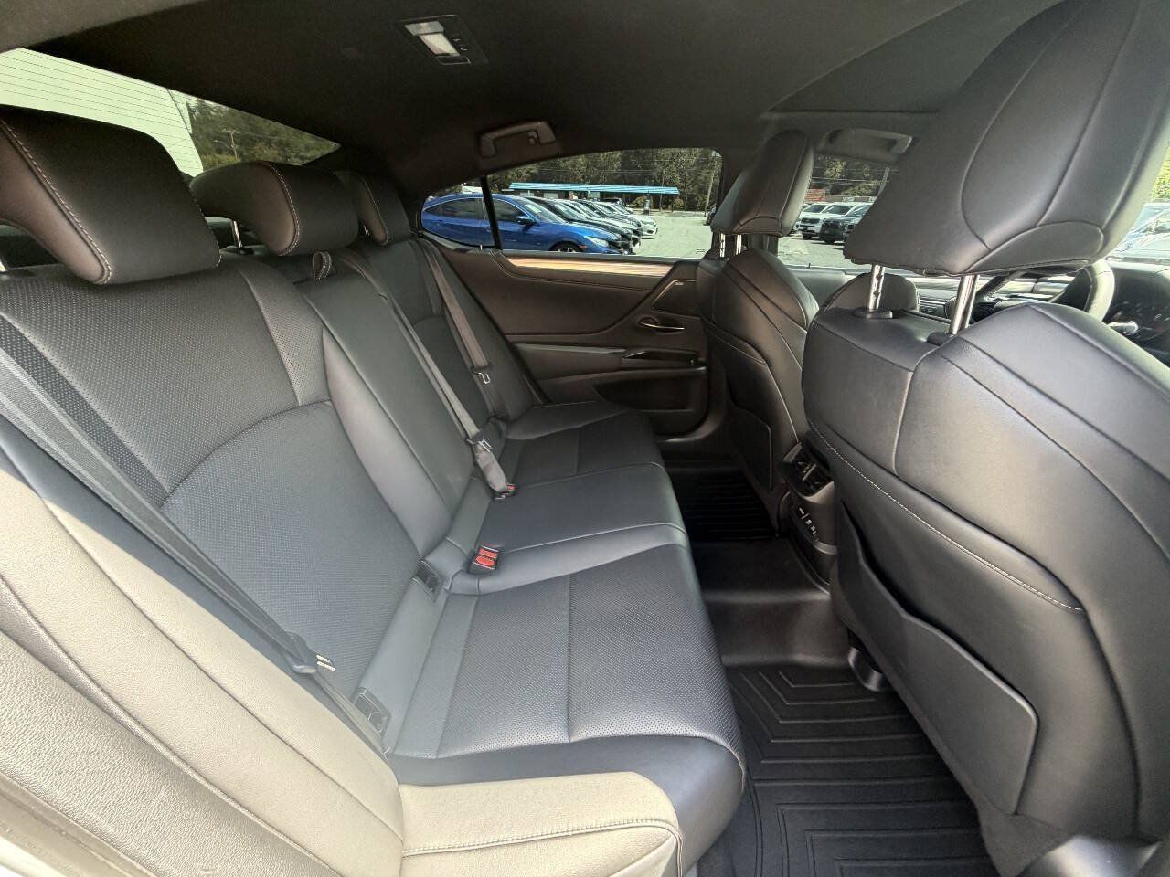 Used 2019 Lexus ES 350 F Sport w/ Accessory Package 2 FWD image 23