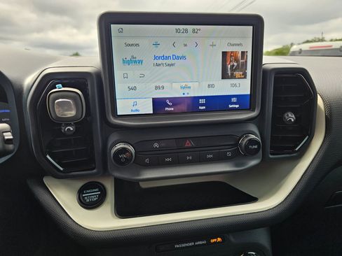 Used 2023 Ford Bronco Sport Heritage w/ Heritage Convenience Package image 13