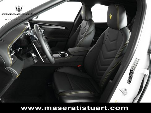 New 2025 Maserati Grecale Modena AWD/4WD image 18