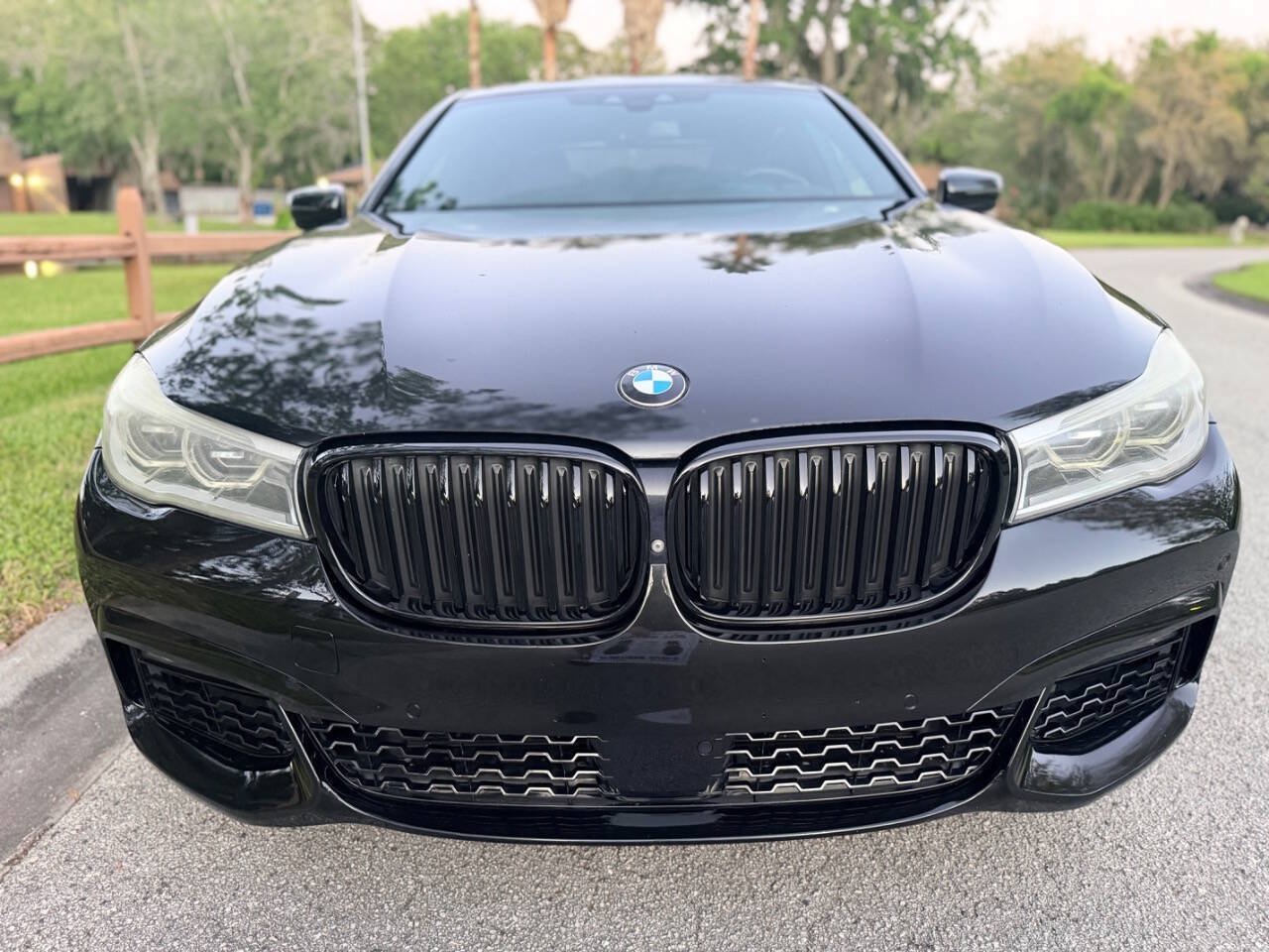 Used 2016 BMW 750i xDrive AWD/4WD image 3