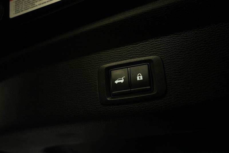 Used 2025 Mitsubishi Outlander AWD image 8