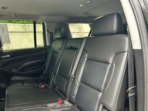 Used 2018 Chevrolet Suburban LT AWD/4WD image 4