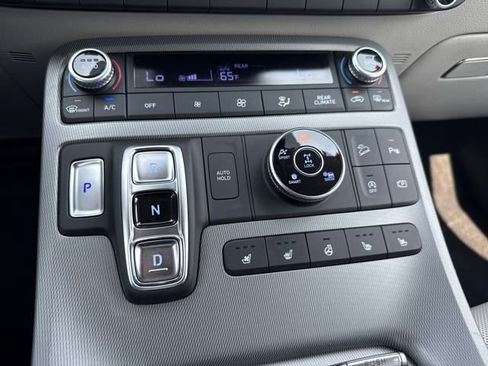 Used 2023 Hyundai Palisade Limited AWD/4WD image 23