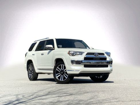 Used 2022 Toyota 4Runner Limited image 2
