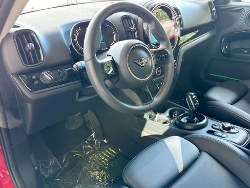 Certified 2024 MINI Cooper Countryman S image 9