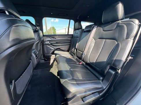 Used 2022 Jeep Grand Cherokee L Overland image 21