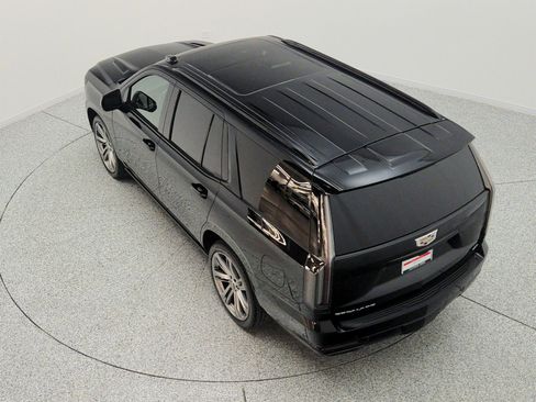 Used 2025 Cadillac Escalade Sport w/ Touring Package AWD/4WD image 28
