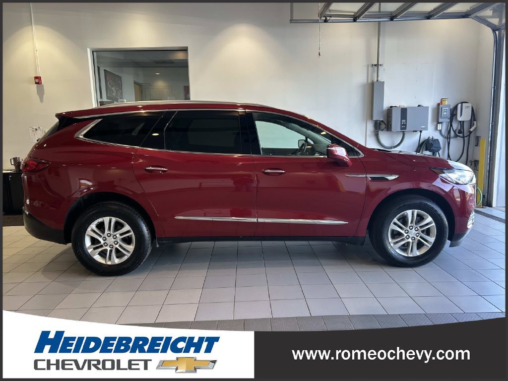 Used 2021 Buick Enclave Essence AWD/4WD image 2