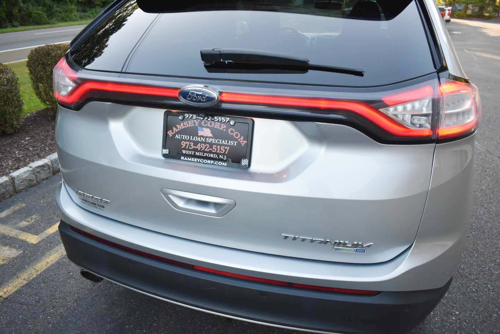 Used 2015 Ford Edge Titanium w/ Technology Package AWD/4WD image 53