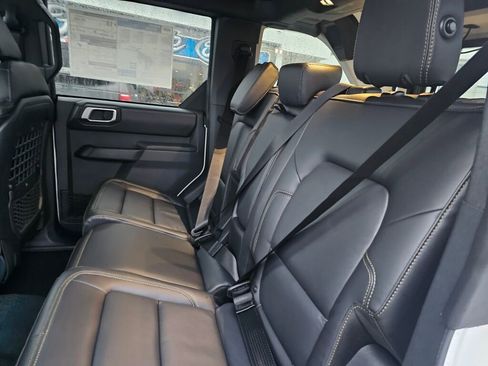 New 2025 Ford Bronco Badlands w/ Sasquatch Package image 11