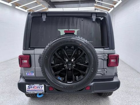 Used 2023 Jeep Wrangler Unlimited Sahara w/ Cold Weather Group AWD/4WD image 3