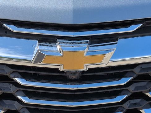 New 2026 Chevrolet Equinox LT w/ Safety and Technology Package FWD image 5