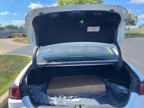 New 2025 Lexus ES 350 Ultra Luxury image 16