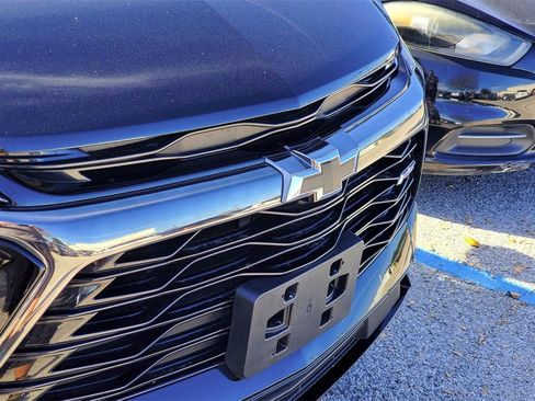 Used 2025 Chevrolet Blazer RS image 3