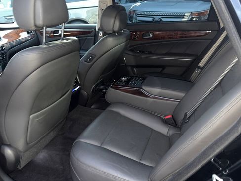 Used 2014 Hyundai Equus Signature image 25