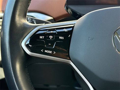 Certified 2022 Volkswagen ID.4 Pro S image 37
