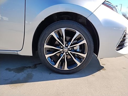 Used 2017 Toyota Corolla SE image 14