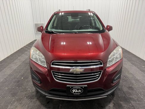 Used 2016 Chevrolet Trax LT w/ LT Sun and Sound Package image 2