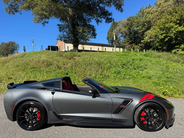 Used 2017 Chevrolet Corvette Grand Sport RWD image 32