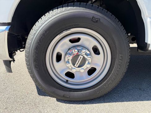 Used 2024 Ford F350 XL w/ XL Driver Assist Package RWD image 33