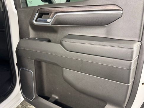 Used 2023 Chevrolet Silverado 1500 LTZ image 29