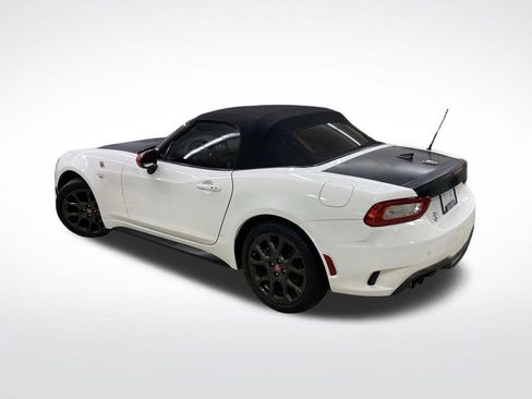 Used 2020 FIAT 124 Spider Abarth w/ Convenience Group image 3