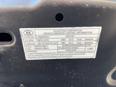 Used 2020 Kia Telluride SX w/ SX Prestige Package image 27