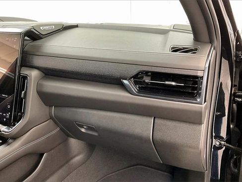 Certified 2025 GMC Yukon XL AT4 Ultimate image 18