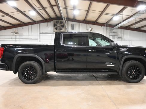 Used 2024 GMC Sierra 1500 Elevation w/ X31 Off-Road Package AWD/4WD image 13