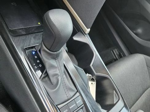 Used 2025 Toyota Camry LE FWD image 17