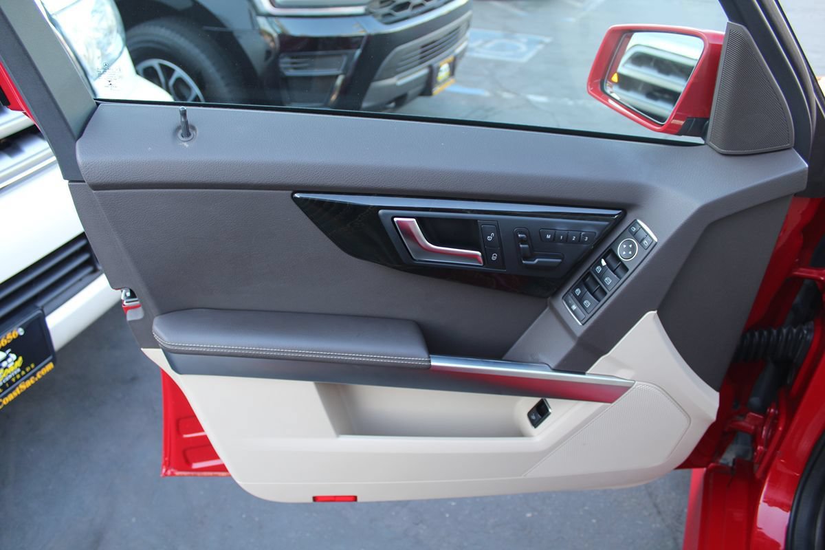 Used 2015 Mercedes-Benz GLK 350 2WD image 18