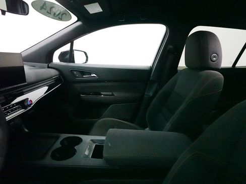Used 2024 Honda Prologue EX image 13