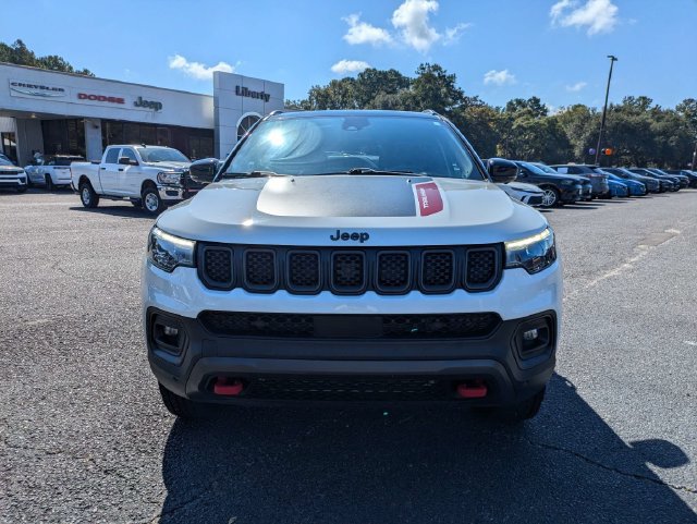 Used 2023 Jeep Compass Trailhawk w/ Trailhawk Elite Group AWD/4WD image 10