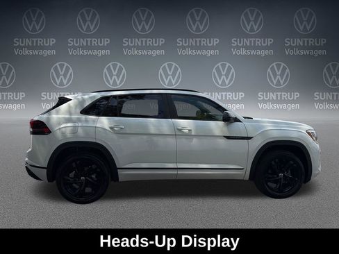 Used 2025 Volkswagen Atlas Cross Sport SEL R-Line AWD/4WD image 14