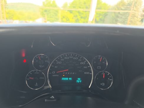 Used 2021 Chevrolet Express 2500 LS w/ Enhanced Convenience Package RWD image 26