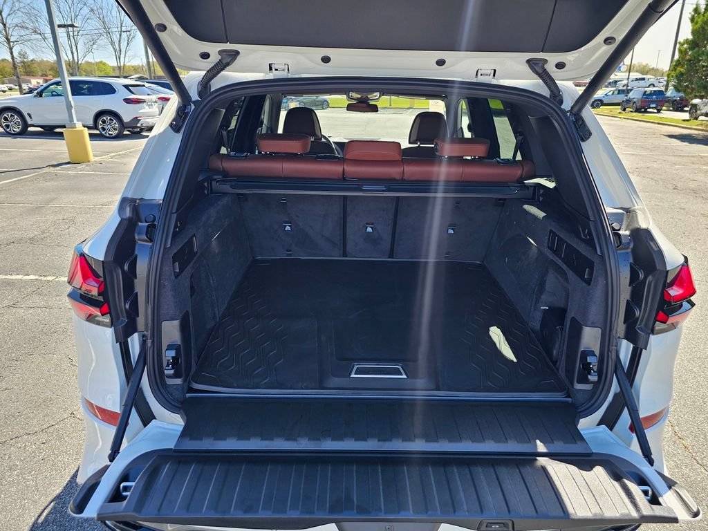 Used 2026 BMW X5 sDrive40i w/ M Sport Package RWD image 25