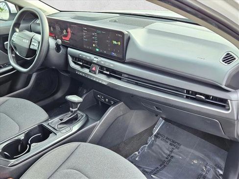 Used 2025 Kia K4 FWD image 20