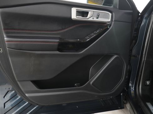 Used 2022 Ford Explorer ST-Line AWD/4WD image 19