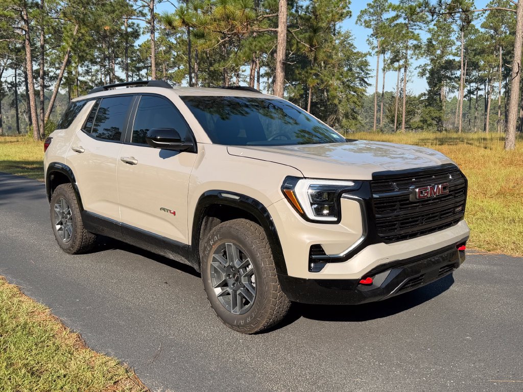 New 2027 GMC Terrain AT4 w/ Convenience Package III AWD/4WD image 7