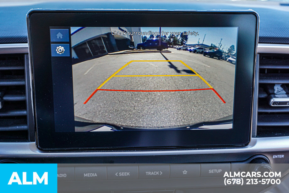 Used 2025 Hyundai Venue SEL FWD image 34