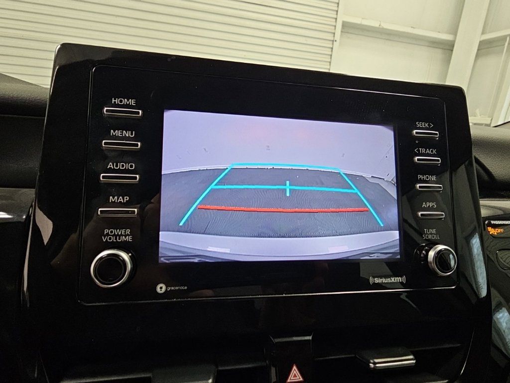 Used 2021 Toyota Camry SE FWD image 17