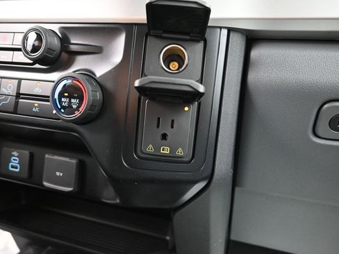 New 2025 Ford F250 XLT w/ 360-Degree Camera Package image 35