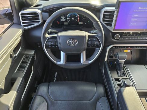 Used 2022 Toyota Tundra Platinum w/ Advanced Package AWD/4WD image 15