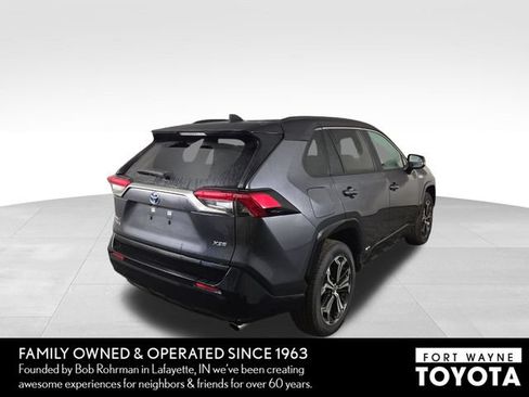 Used 2024 Toyota RAV4 XSE AWD/4WD image 7