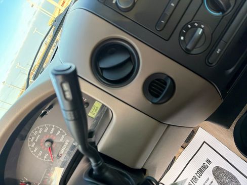 Used 2006 Ford F150 STX image 21