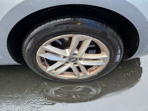 Used 2017 Audi A4 2.0T Premium image 9